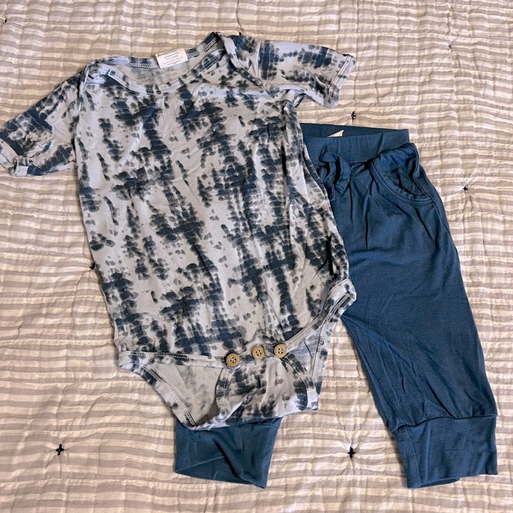 Kate Quinn Blue Shibori Jogger Set